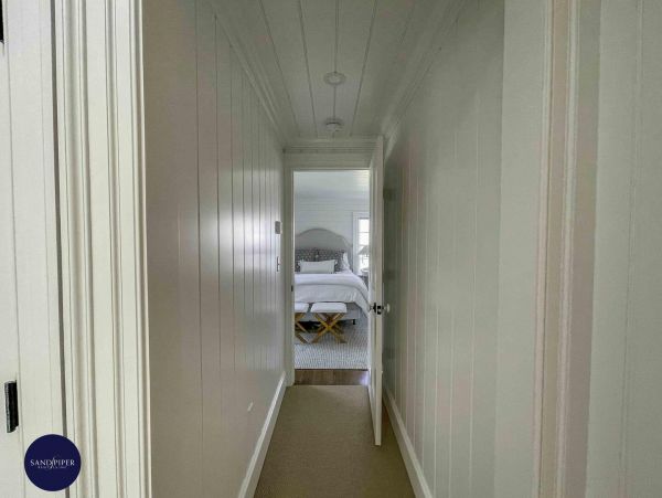 Cape Cod Home 995220