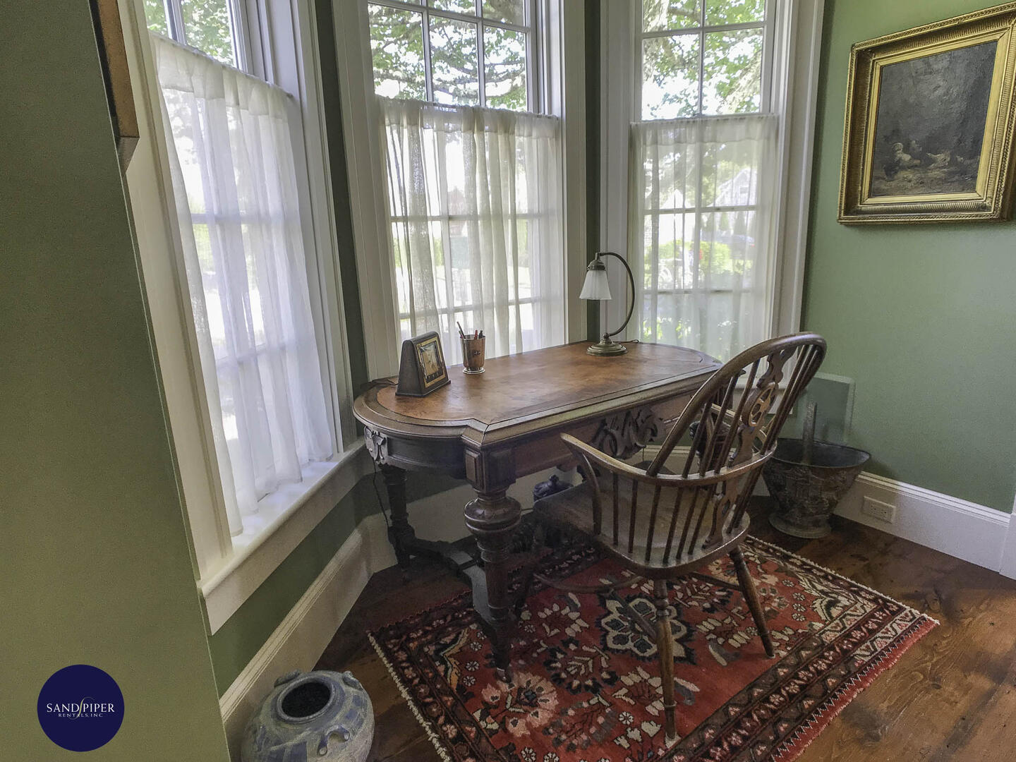 Cape Cod Home 995227