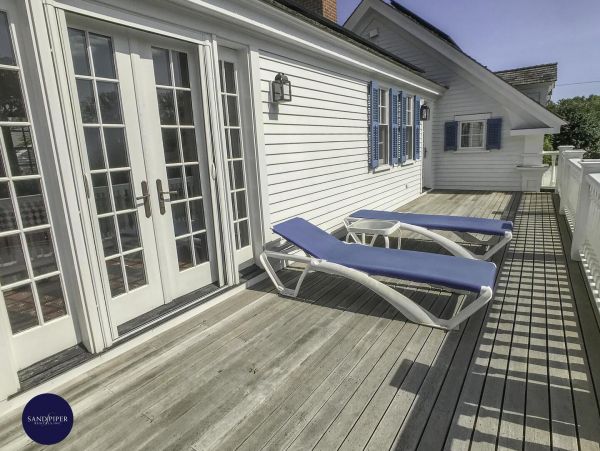 Cape Cod Home 995227