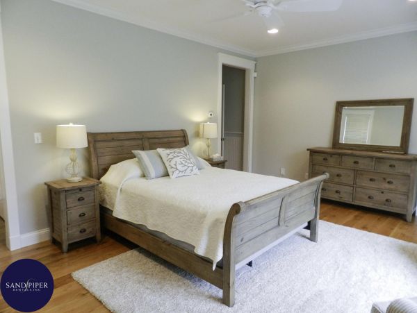 Cape Cod Home 995228