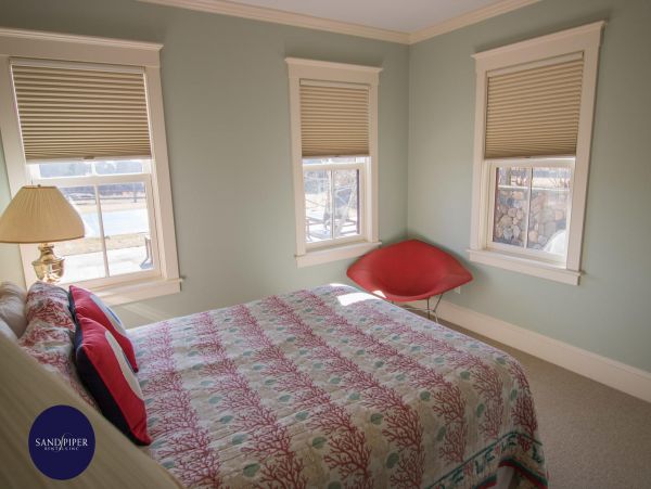 Cape Cod Home 995229