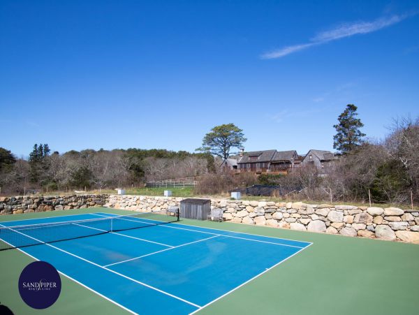 Cape Cod Home 995229