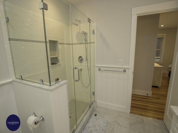 Cape Cod Home 995230