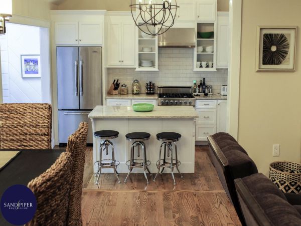 Cape Cod Home 995231