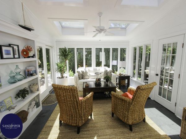 Cape Cod Home 995231