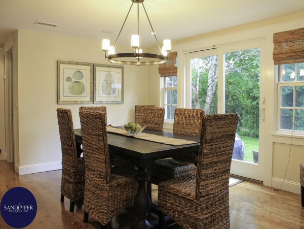 Cape Cod Home 995231