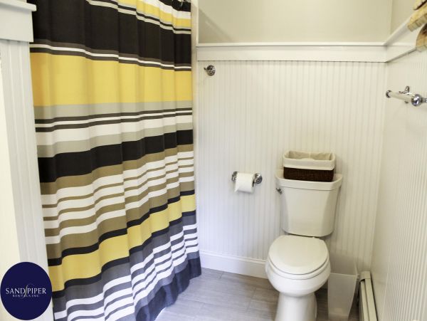 Cape Cod Home 995231