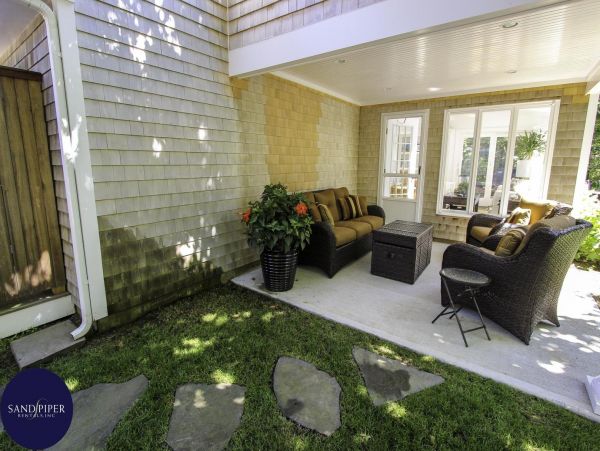 Cape Cod Home 995231