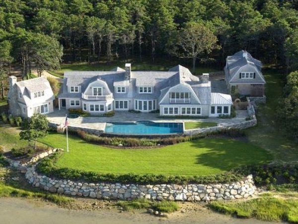 Cape Cod Home 995232
