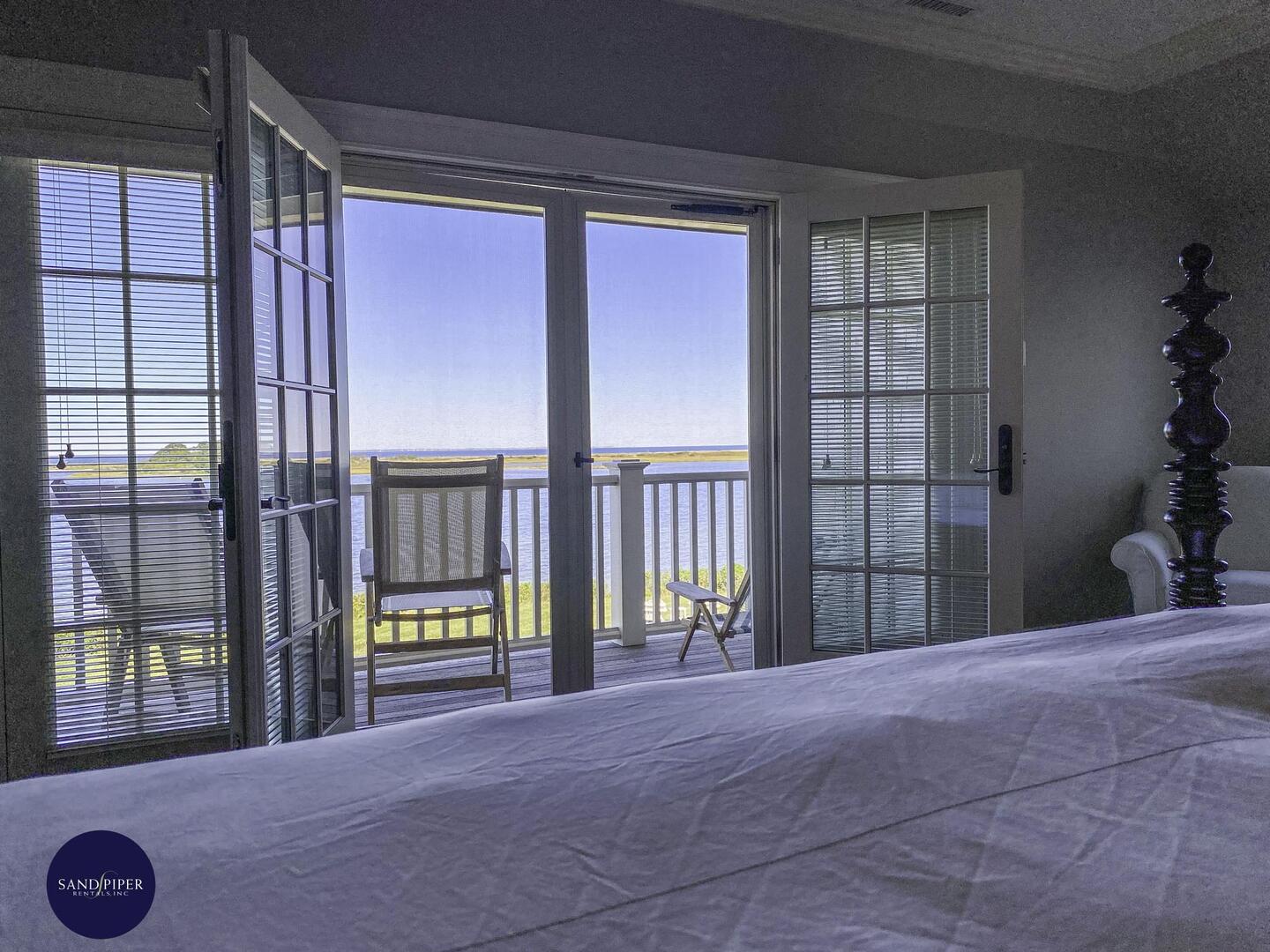 Cape Cod Home 995232