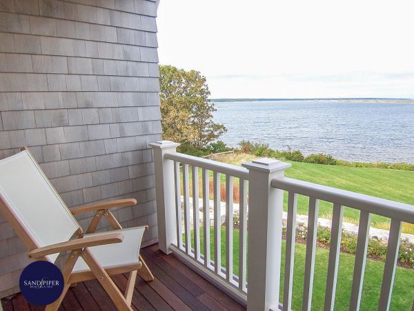 Cape Cod Home 995232
