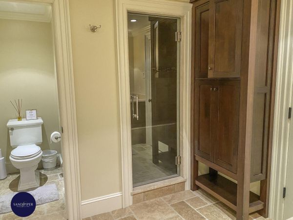 Cape Cod Home 995232