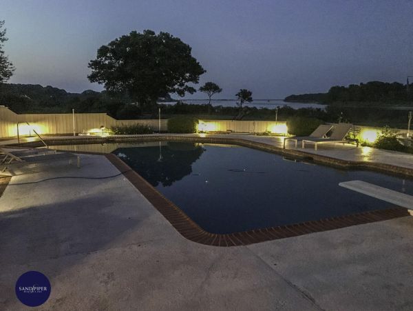 Cape Cod Home 995233
