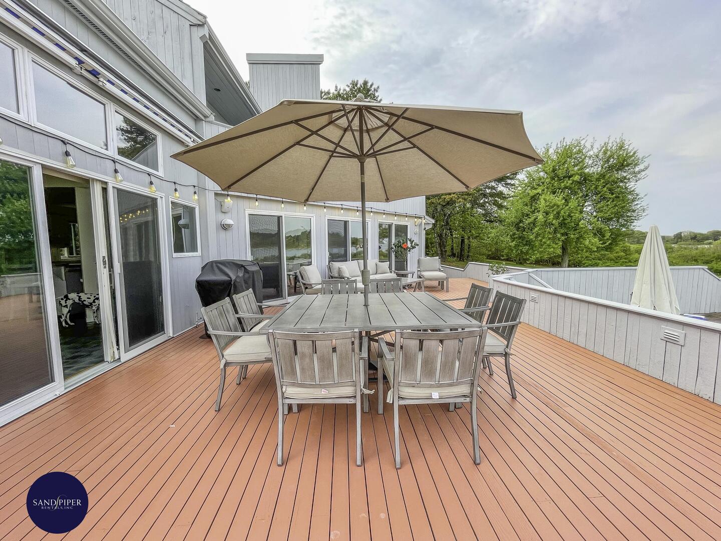 Cape Cod Home 995233