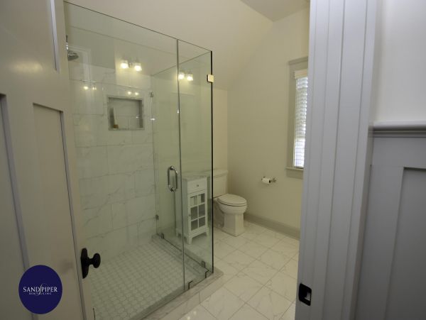 Cape Cod Home 995234