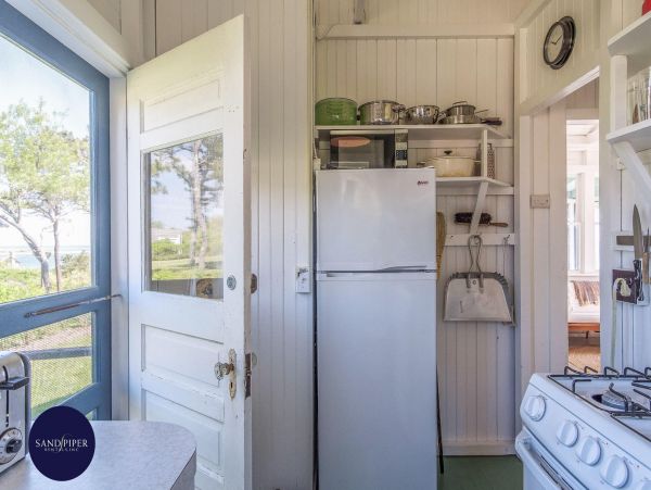 Cape Cod Home 995236