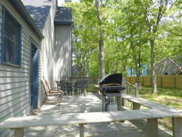 Cape Cod Home 995237