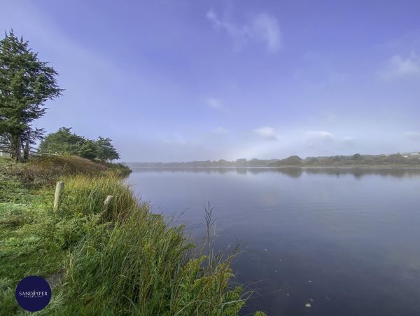 Cape Cod Home 995238