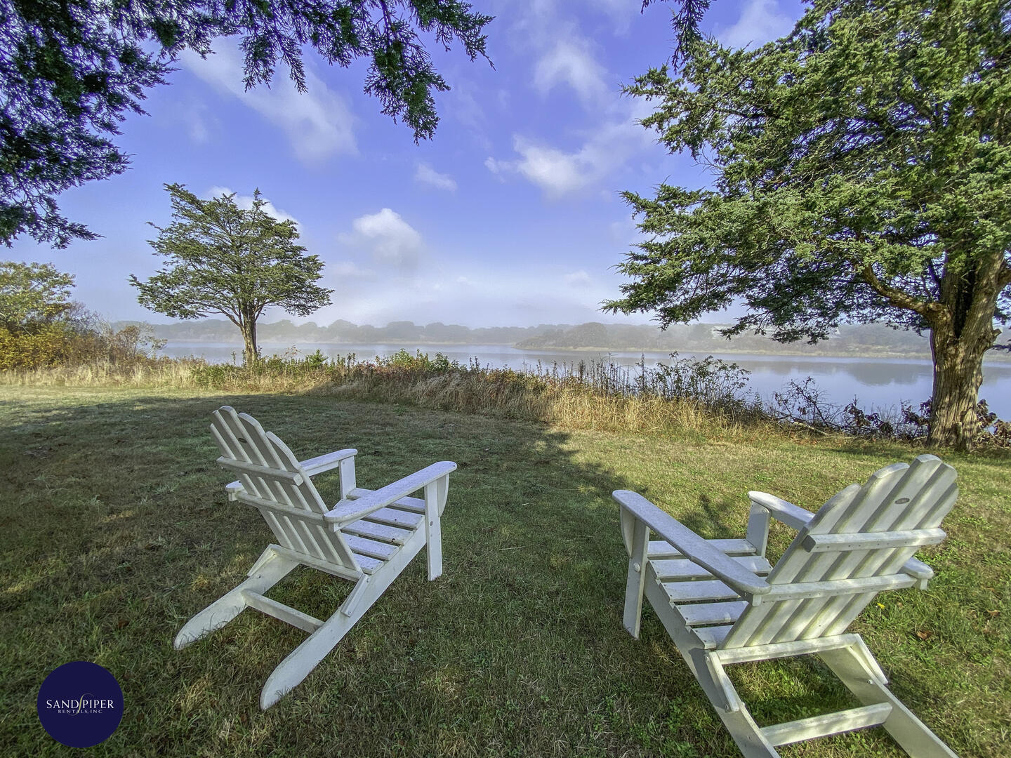 Cape Cod Home 995238