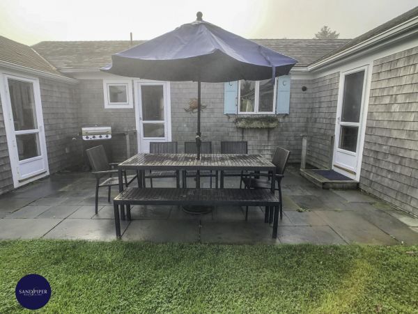 Cape Cod Home 995238