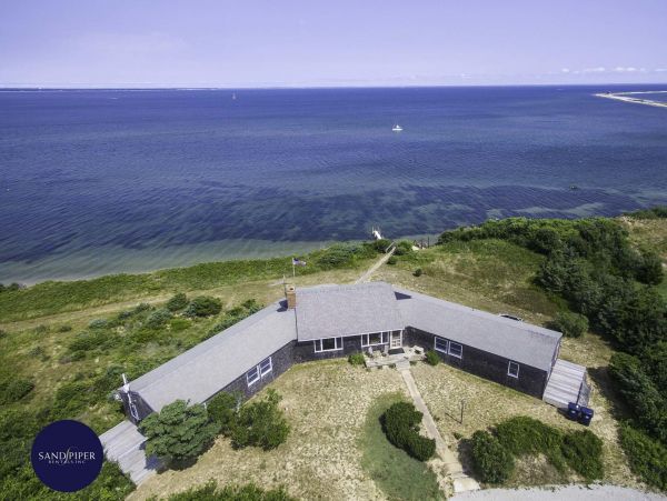 Cape Cod Home 995241