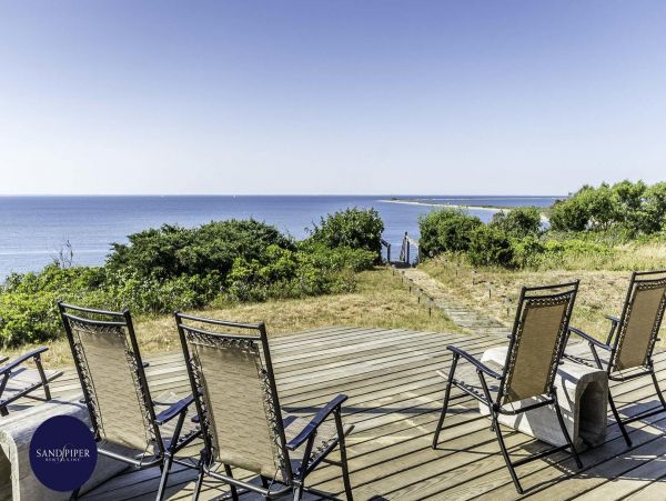 Cape Cod Home 995241
