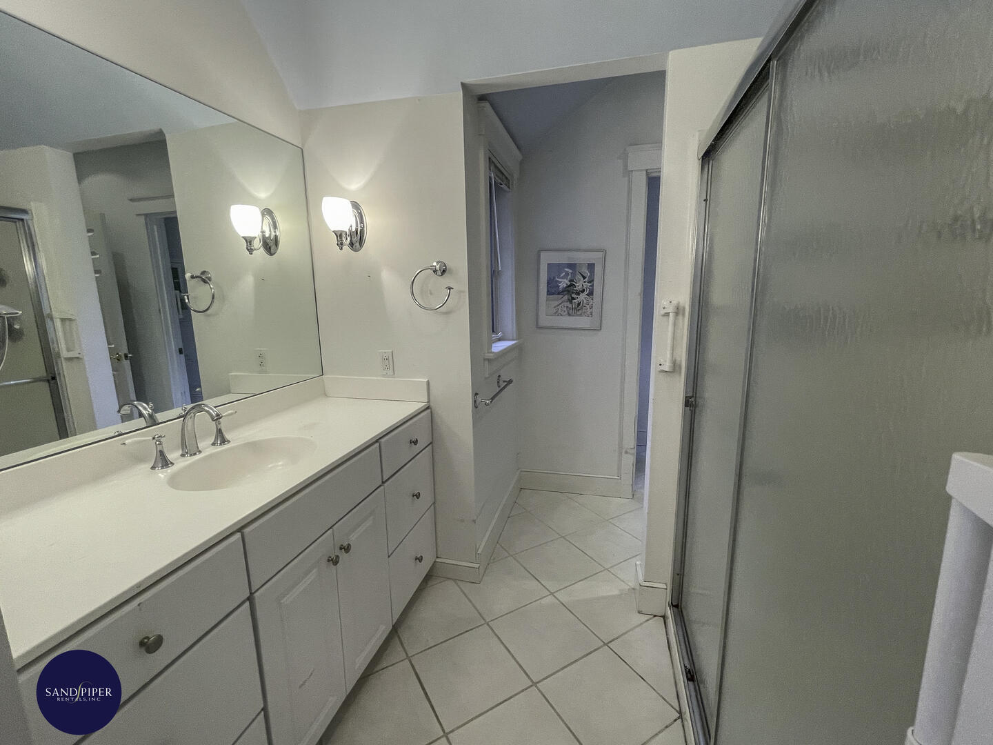 Cape Cod Home 995246