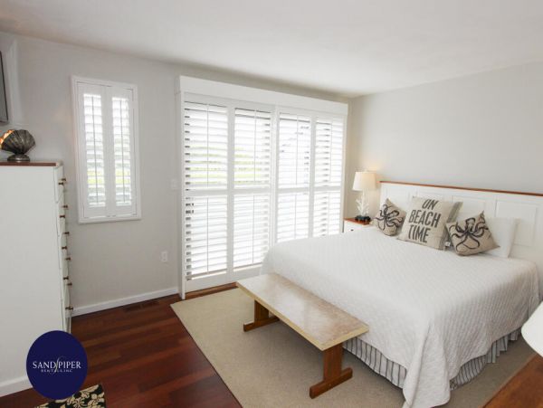 Cape Cod Home 995247