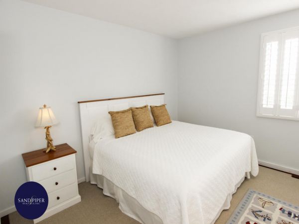 Cape Cod Home 995247