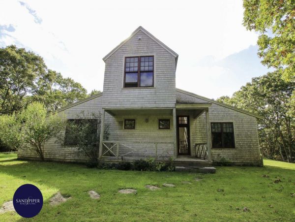 Cape Cod Home 995253