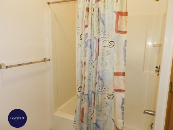 Cape Cod Home 995254