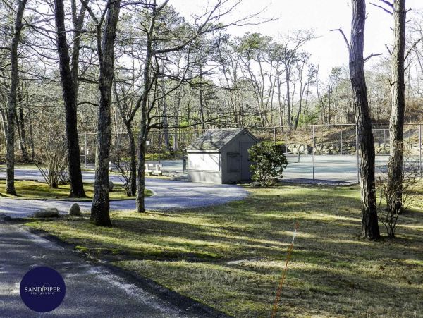 Cape Cod Home 995254
