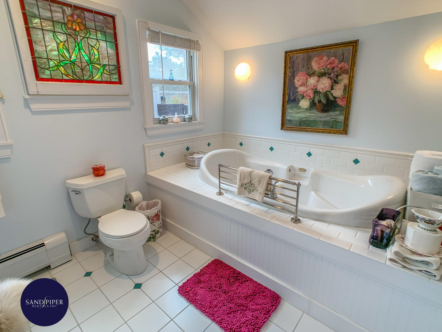 Cape Cod Home 995255