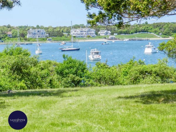 Cape Cod Home 995259