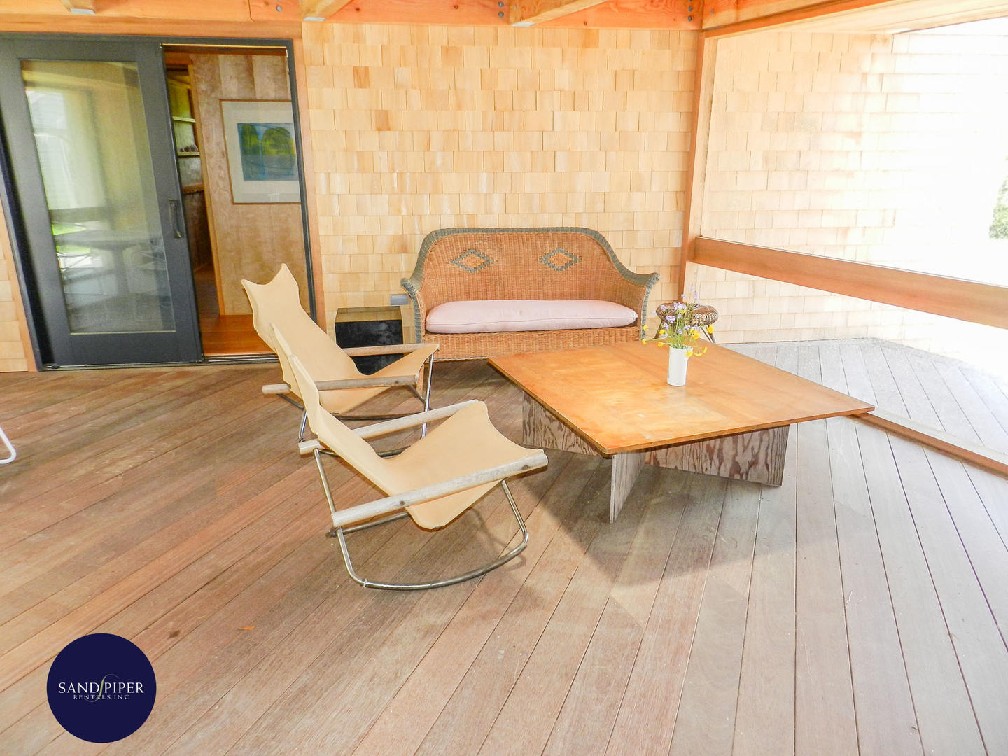Cape Cod Home 995259