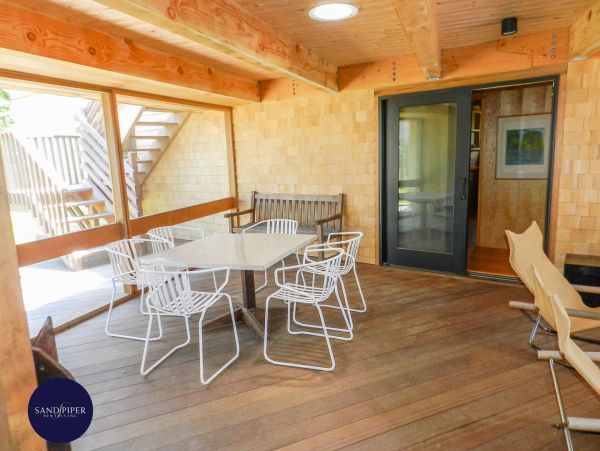 Cape Cod Home 995259