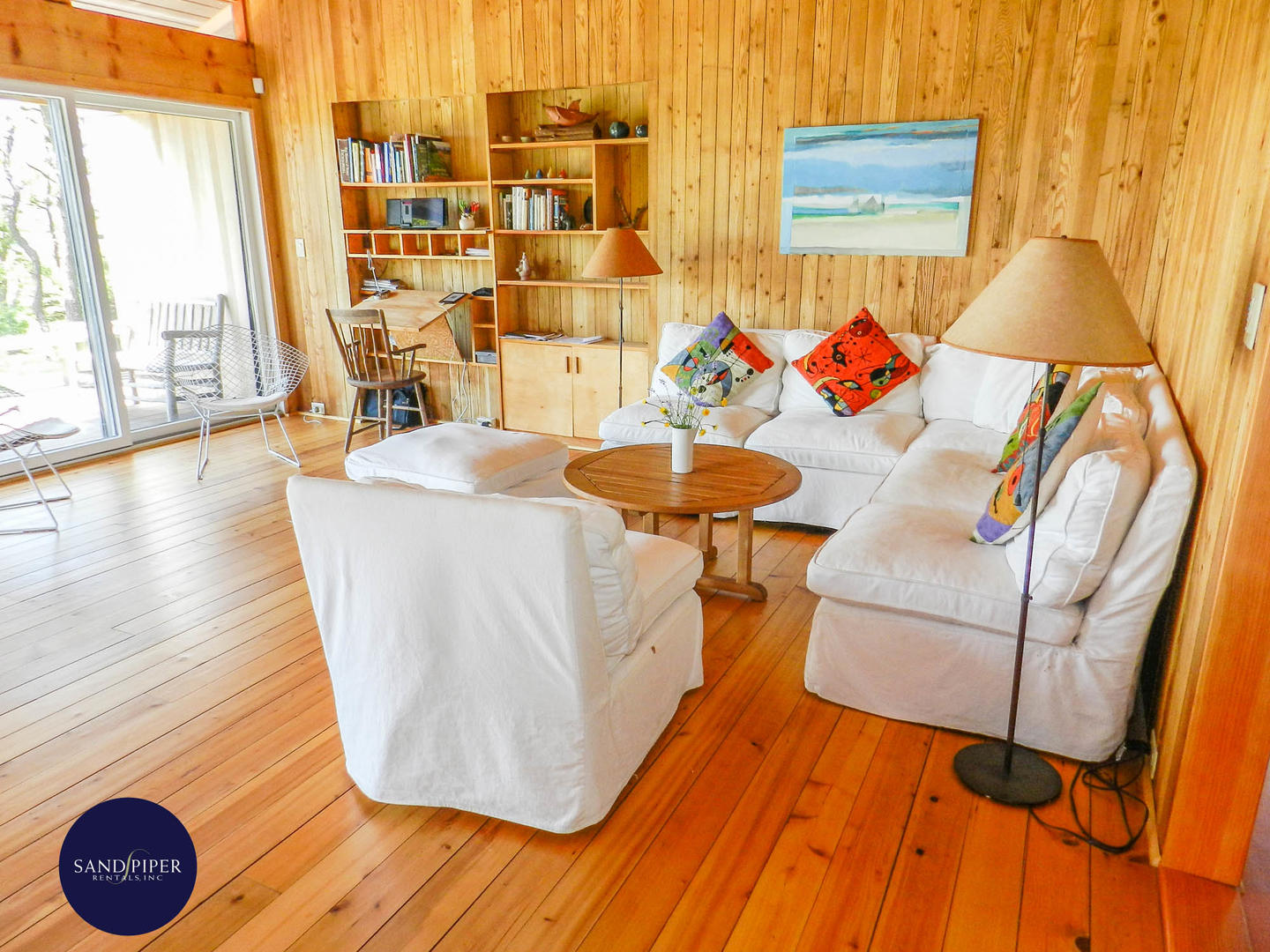 Cape Cod Home 995259
