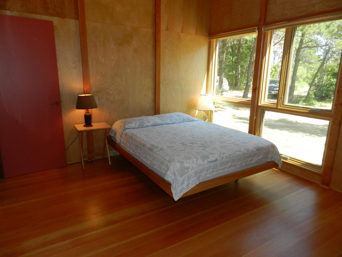 Cape Cod Home 995259