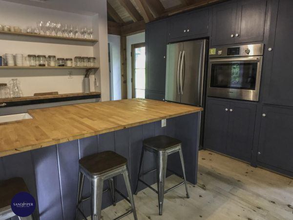 Cape Cod Home 995260