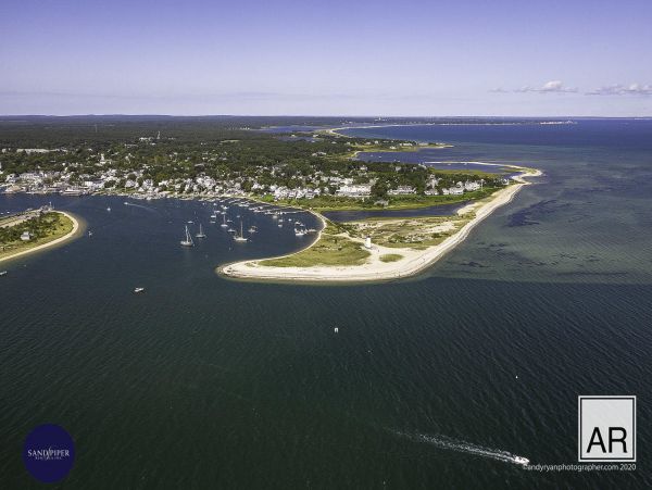 Cape Cod Home 995261