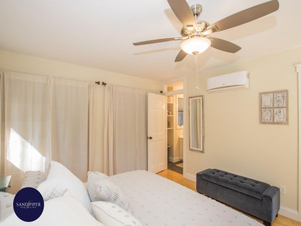 Cape Cod Home 995265
