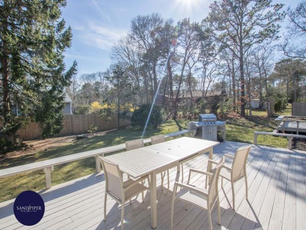 Cape Cod Home 995265