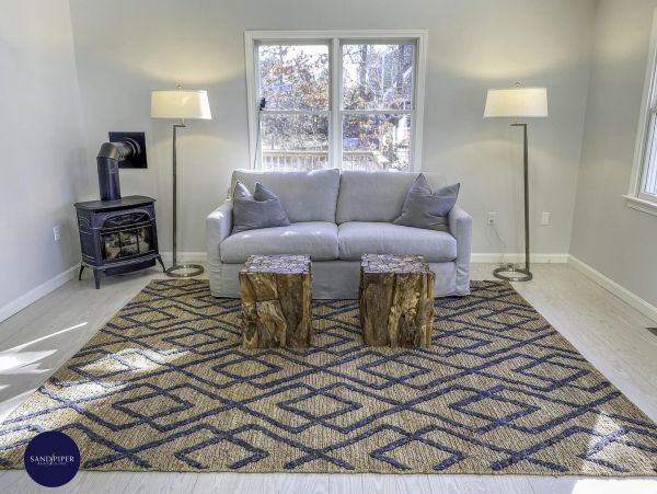 Cape Cod Home 995266