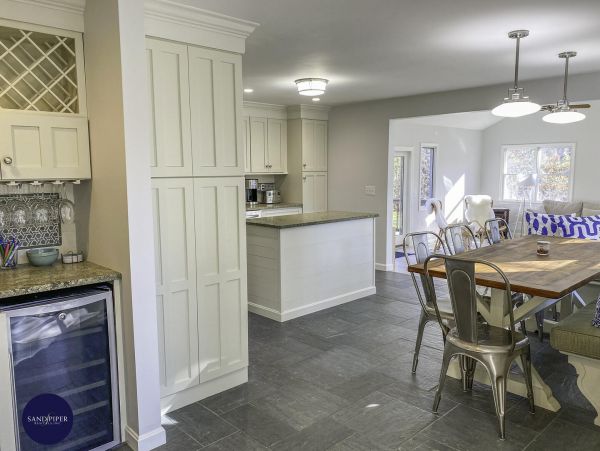 Cape Cod Home 995266