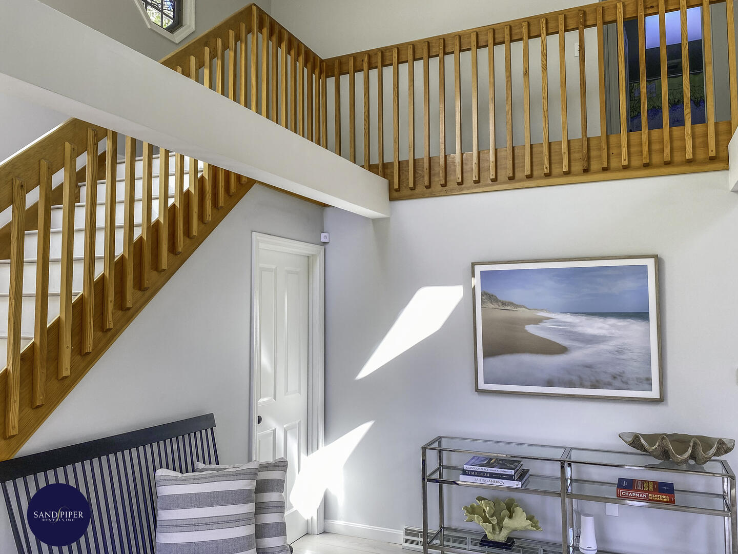 Cape Cod Home 995266