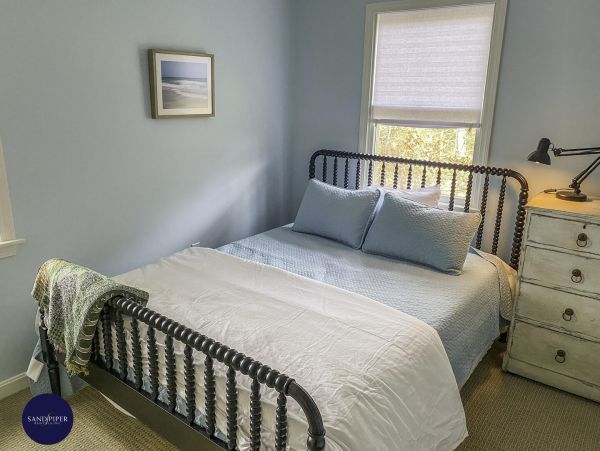 Cape Cod Home 995266