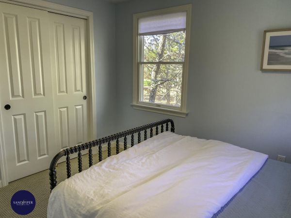 Cape Cod Home 995266