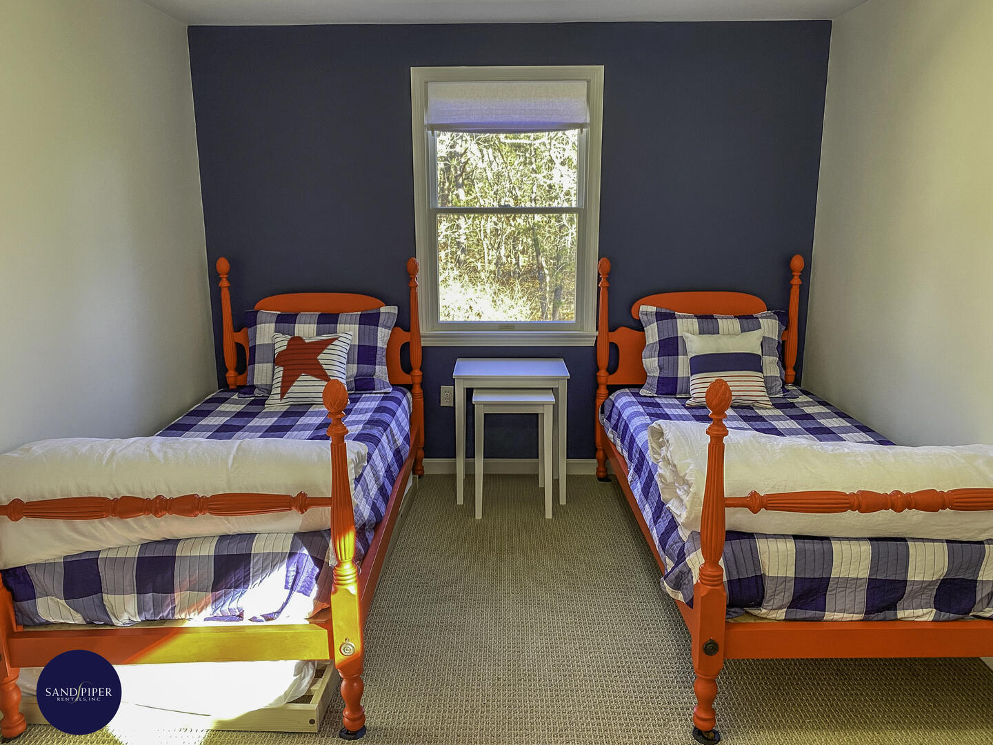 Cape Cod Home 995266