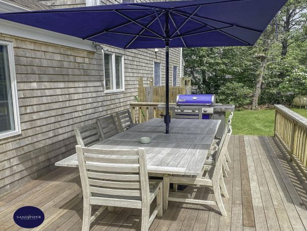 Cape Cod Home 995266