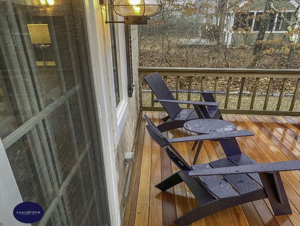 Cape Cod Home 995266